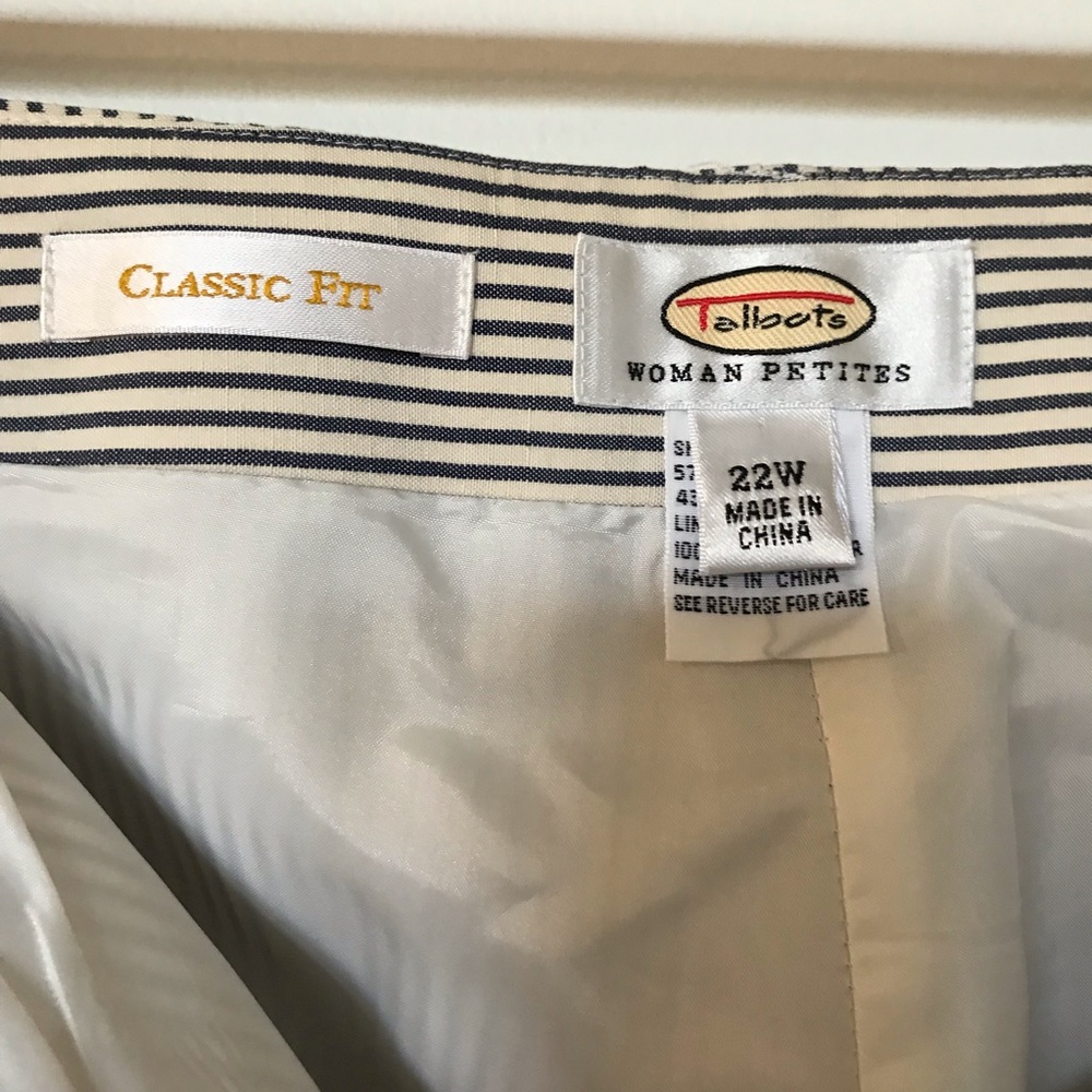 Talbots Fully Lined Navy/Eggshell Striped Cropped… - image 3